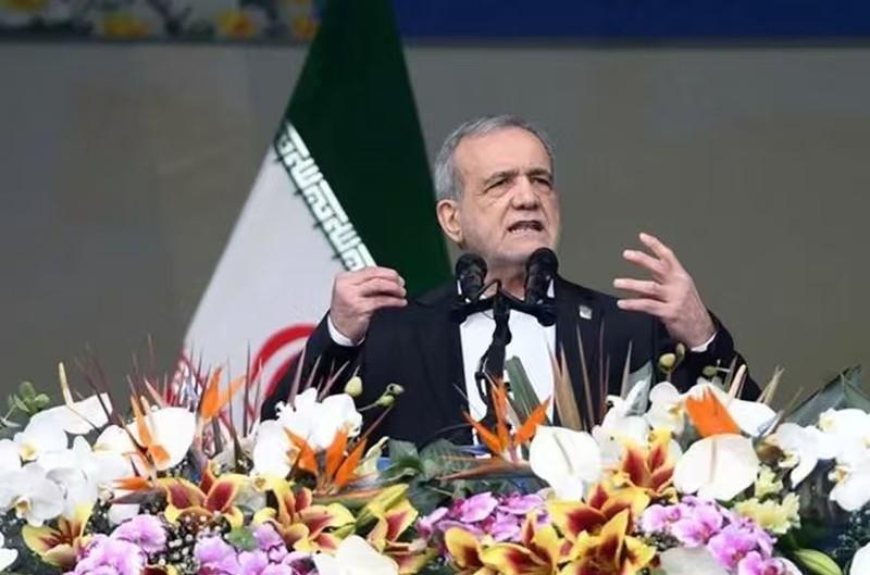 伊朗现在最大的问题不是哈梅内伊年龄大了，而是总统佩泽希齐扬毫无斗志，一心想求和！