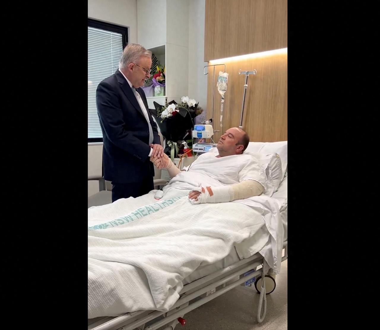 综合消息：

澳大利总理亚阿尔巴尼看望了艾哈迈德，送上鲜花，表示感谢，称赞他的勇