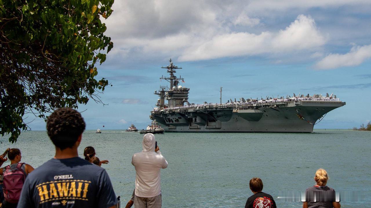 🇺🇸“西奥多·罗斯福”号航空母舰（CVN-71）于2026年6月23日抵达珍