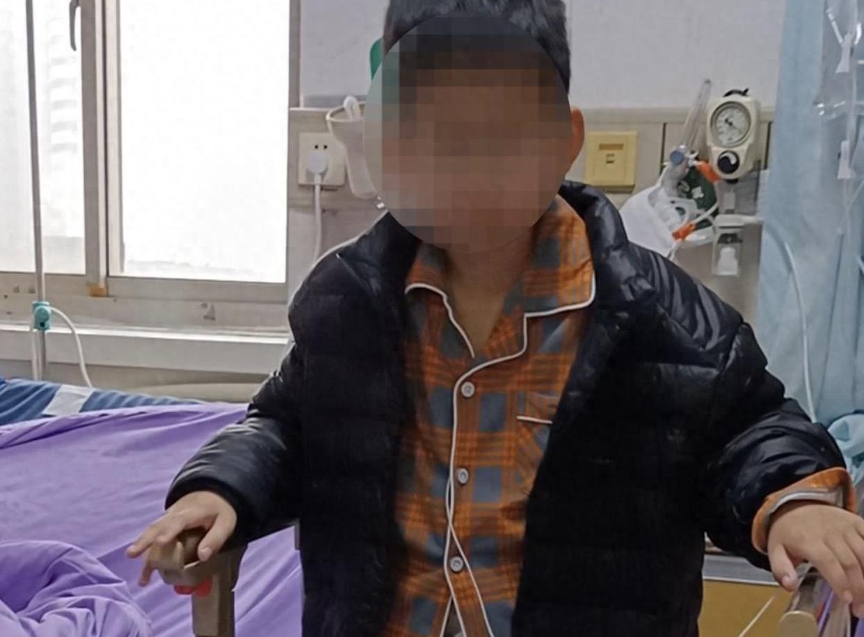 10岁男孩就医被诊断为肿瘤，做手术时竟然被医生切了6个器官，整个消化系统几乎全被