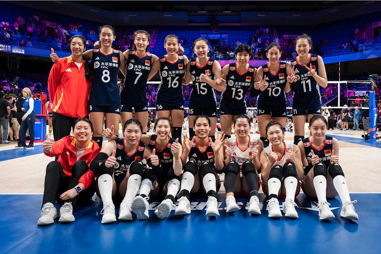中国女排3比2逆转美国 有一说一，连续两场比赛输2追3，逆转获得胜利。这个过程更