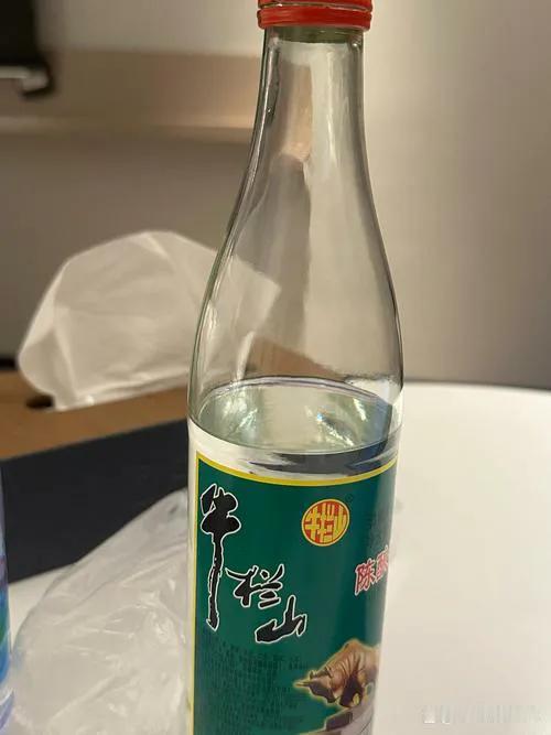 贫贱夫妻百事哀。
楼下的张哥和李姐又打了起来。
因为什么呢？
只不过是张哥又喝酒
