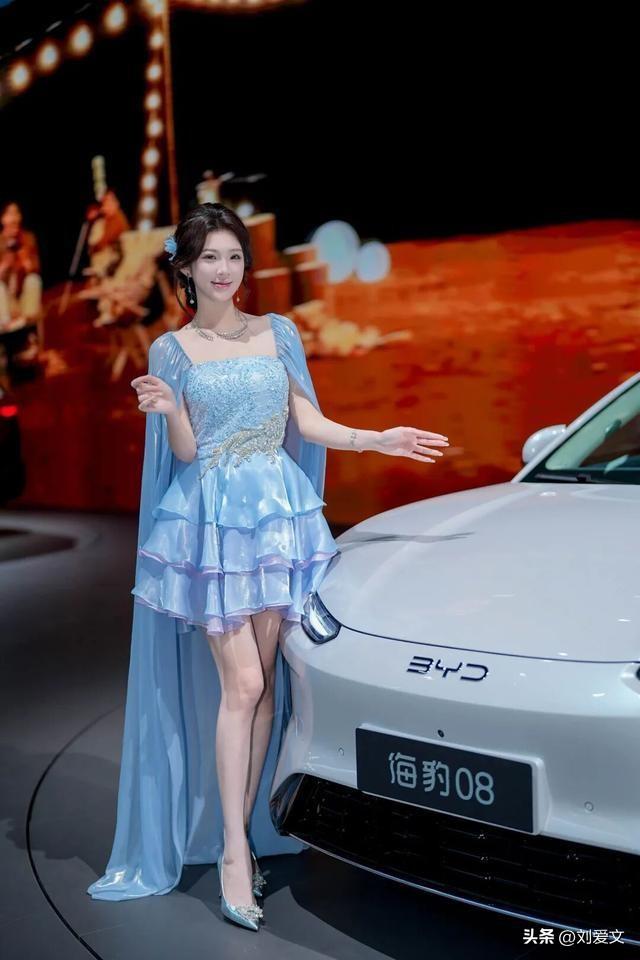 谁家的车这么写？
“我的BYD难受”真的好么！
真是你不尴尬吗？好意思么！真的世