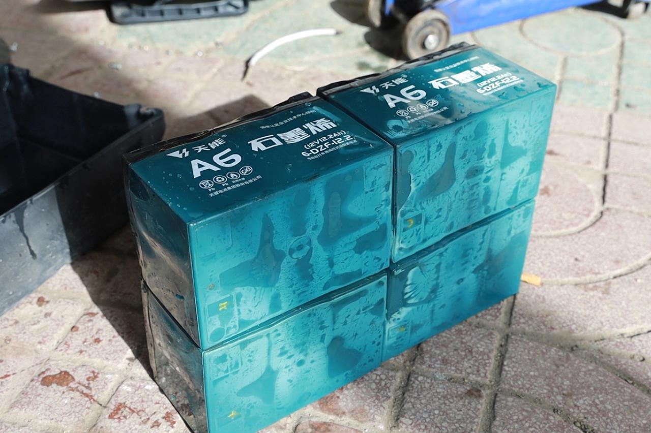 小小食盐，干懵澳洲千亿锂矿？

安徽阜阳，全球首条钠电池产线满负荷运转。

原材