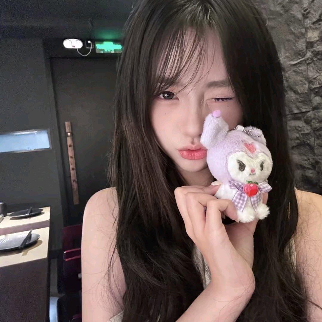 𝑾𝒆𝑪𝒉𝒂𝒕女生头像 | 优质女头 | 氛围感女头 ｜图源网络 专栏