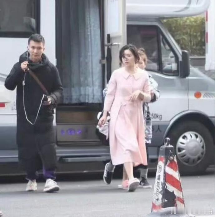 看到幸福的时刻总是能感受到幸福阚清子一直相信真爱现在是得以应验了，她丈夫贴心陪伴