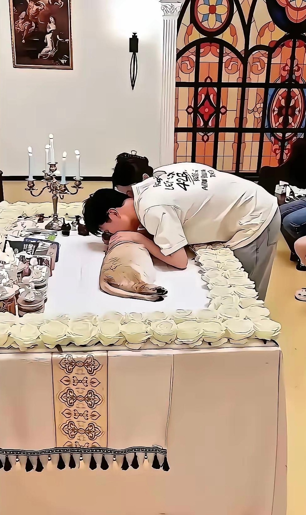 实说实说，人死了都不一定有这个待遇。 