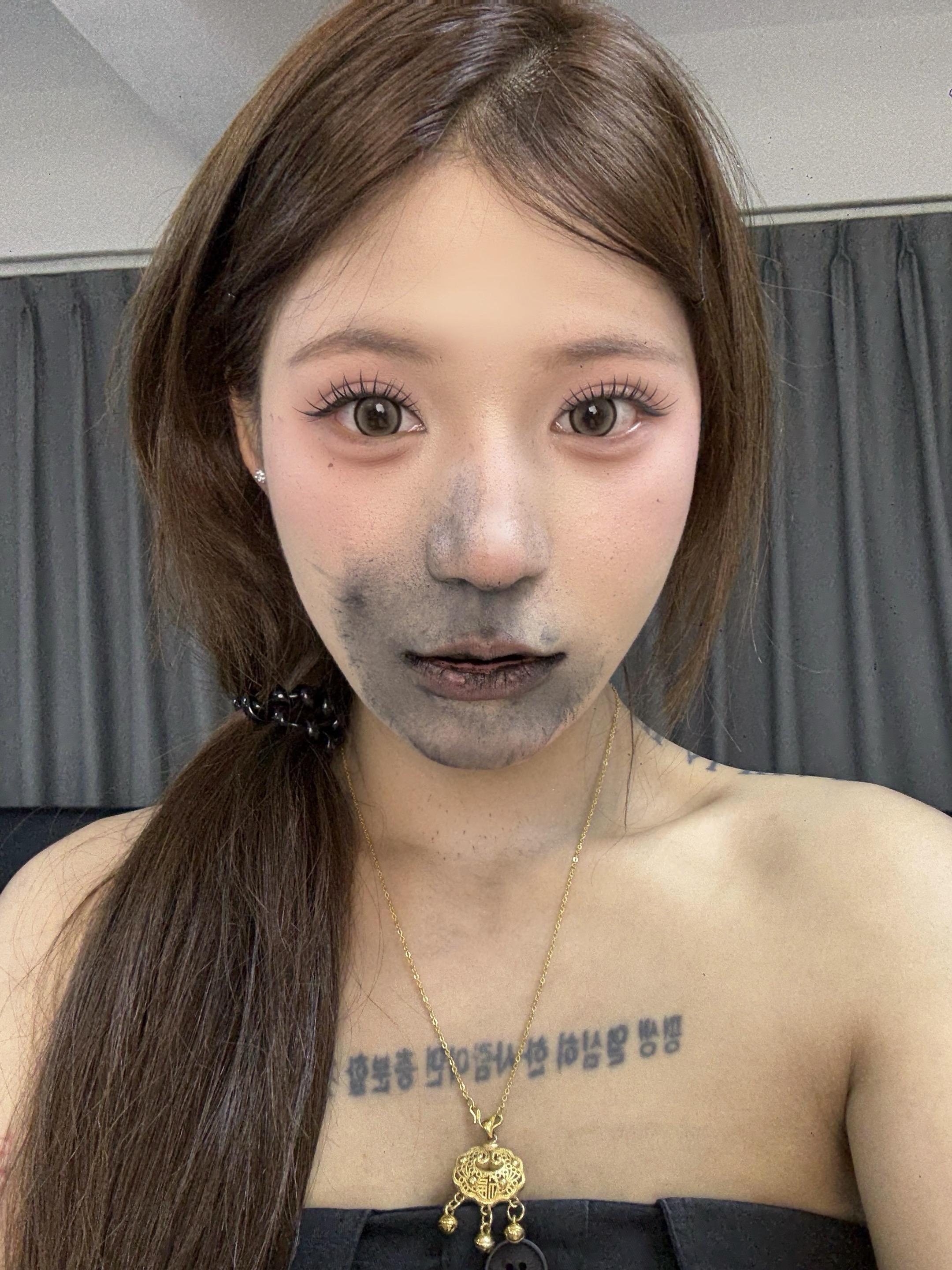 六年 早就不是爱不爱的问题了 这个人长在我的生活里 拔不掉