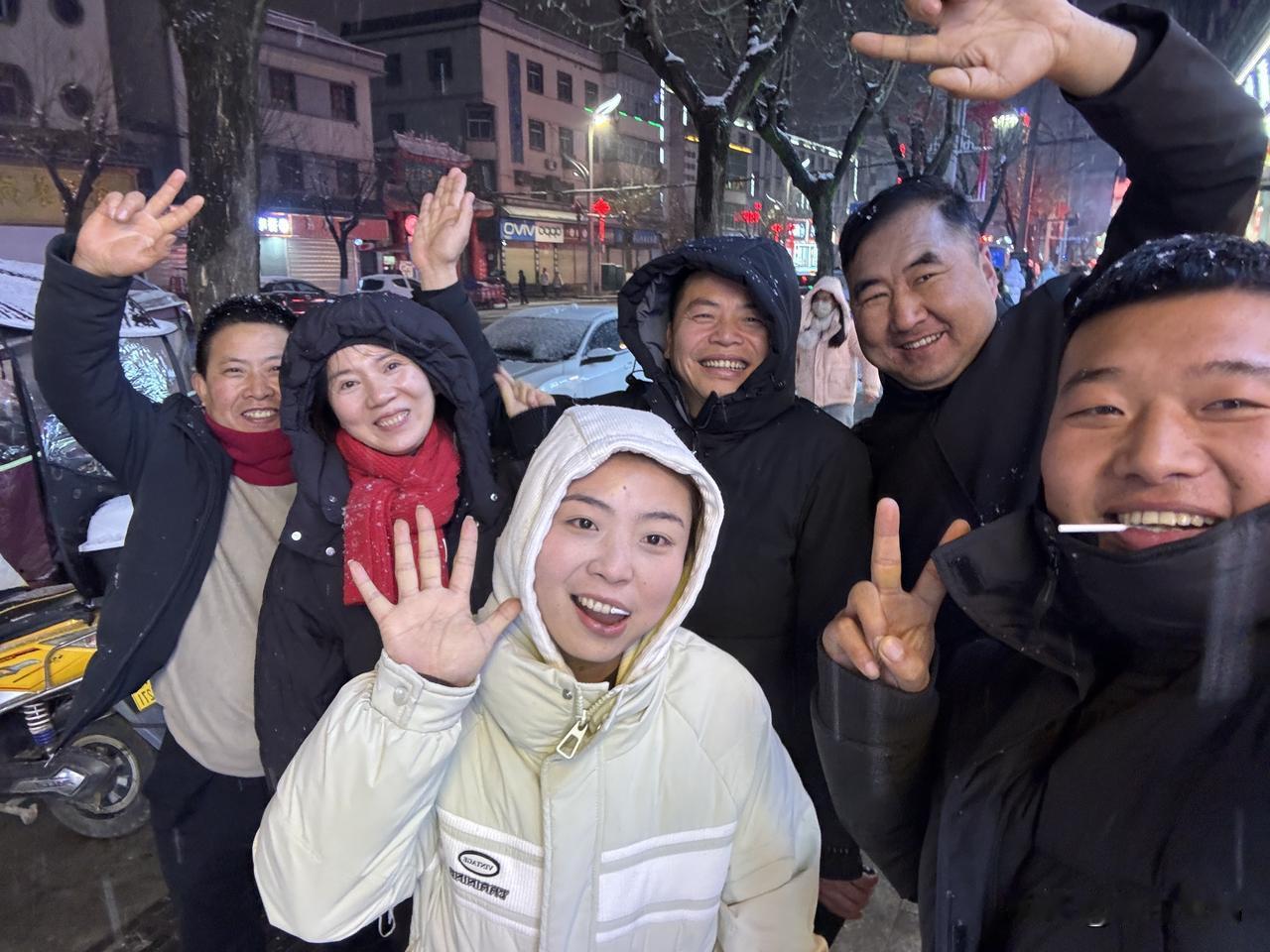 再见，2025！艰难的一年终于结束了！希望2026，让世界和平，让战争中流离失所