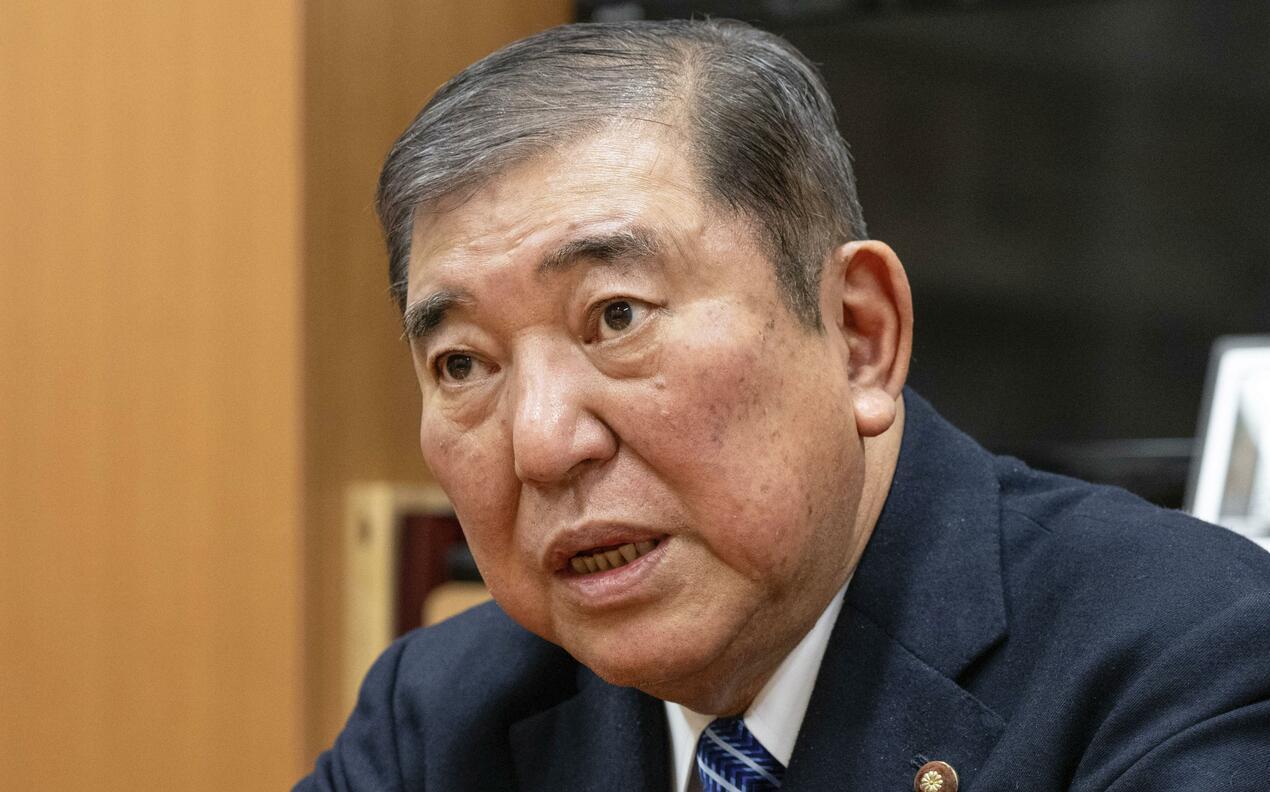 石破茂公开批评高市早苗不要一味的强硬，人们更多希望看到解释！日本自民党籍的前首相