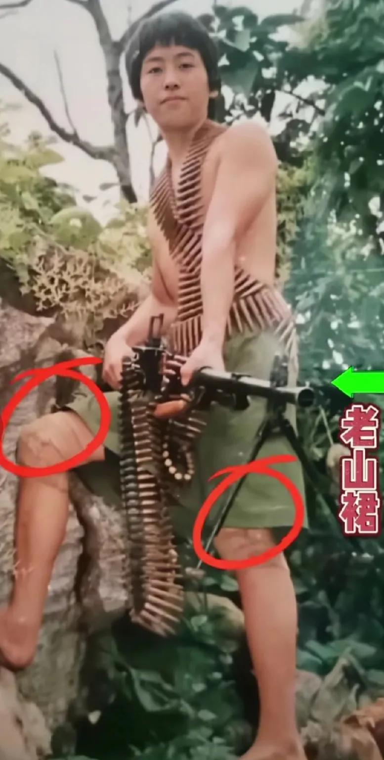 一张老山前线拍下的照片！
1988年，坚守在老山松毛岭阵地的步兵第81师241团