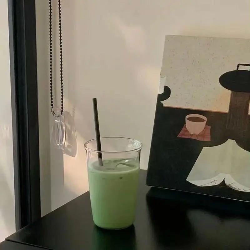 🌿₊𝙃𝙖𝙥𝙥𝙮𝙈𝙤𝙢𝙚𝙣𝙩 人总是执着于第一眼喜欢上的人