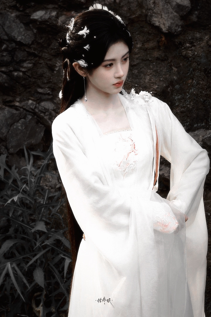 鞠婧祎 jjy鞠婧祎露芜衣 jjy鞠婧祎月鳞绮纪祎 看清你的时候我也在流泪.