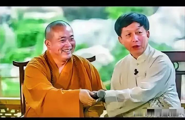 易公知的脊梁骨挺得直吗？公知们的喽啰以及1450部队的水军都夸赞易公知胆子大，敢