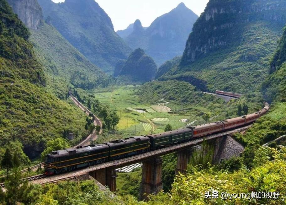 当年的老黔桂铁路，堪称是铁路史上的一绝。这条铁路虽然是沟通贵州与广西两省的重要通