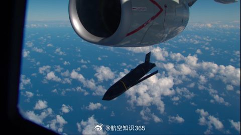 【澳空军F/A-18F获两型远程导弹初始作战能力】澳大利亚国防部2026年9月1