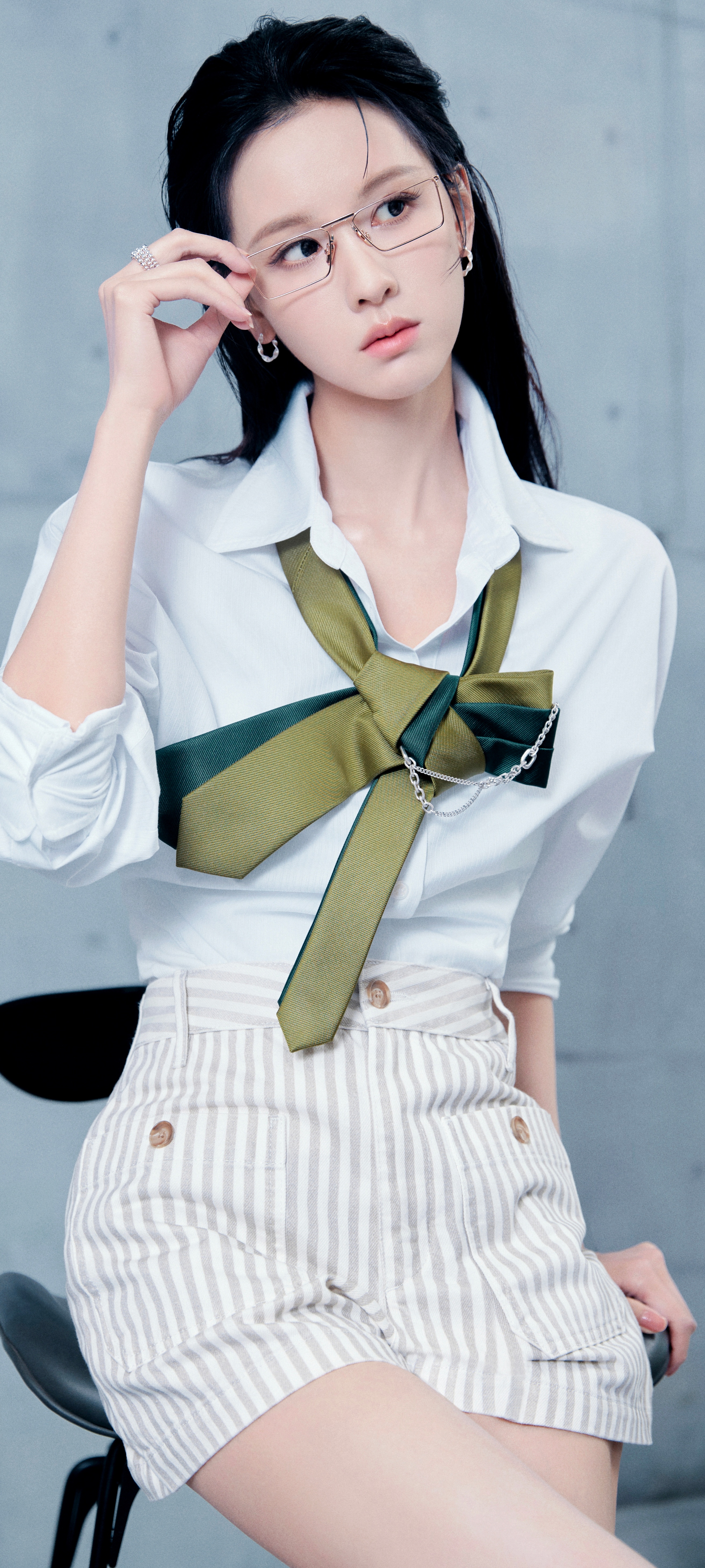 戴眼镜的陈都灵怎么说？陈都灵