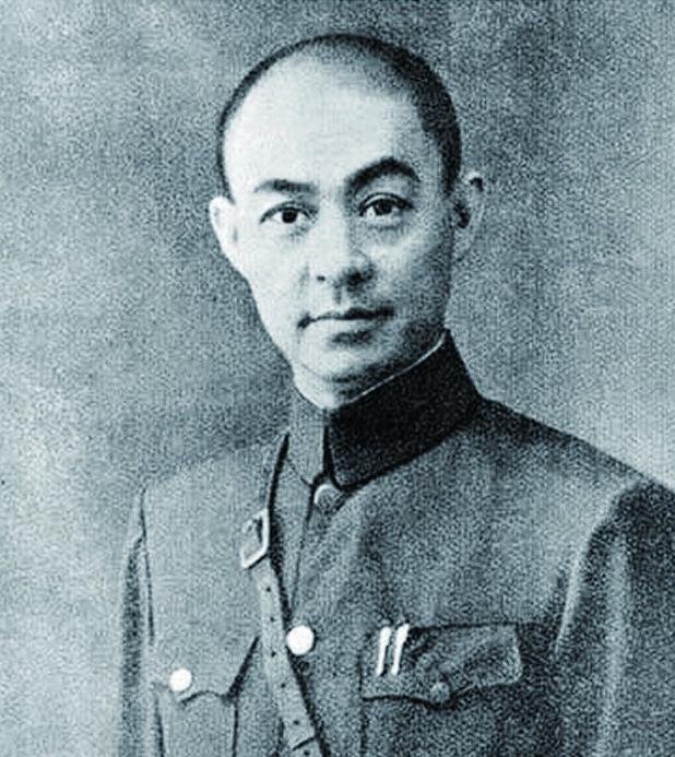 1938 年，张自忠手下糟蹋了一个 16 岁的女孩，于是他命令所有士兵脱裤子检查