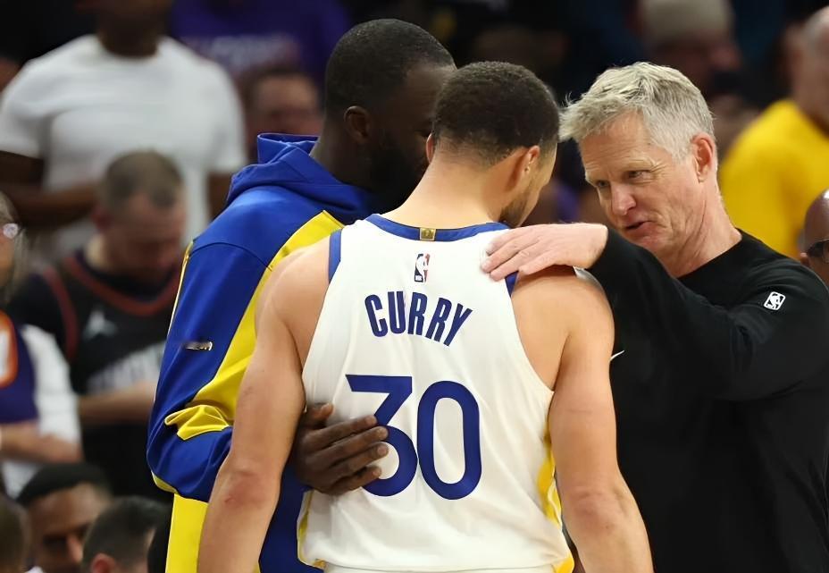 附加赛出局，库追科至少有一人要离开勇士了

勇士客场脆败太阳无缘季后赛，以一种极