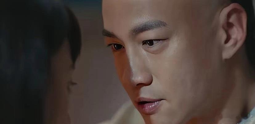 何润东你这表情不像演的。 