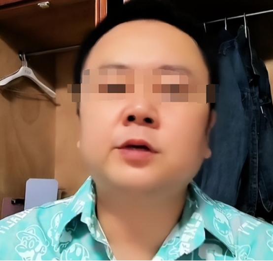 幕后黑手不藏了？央媒力荐红片突被下架，举报者器张露脸挑衅
 
2025年7月31