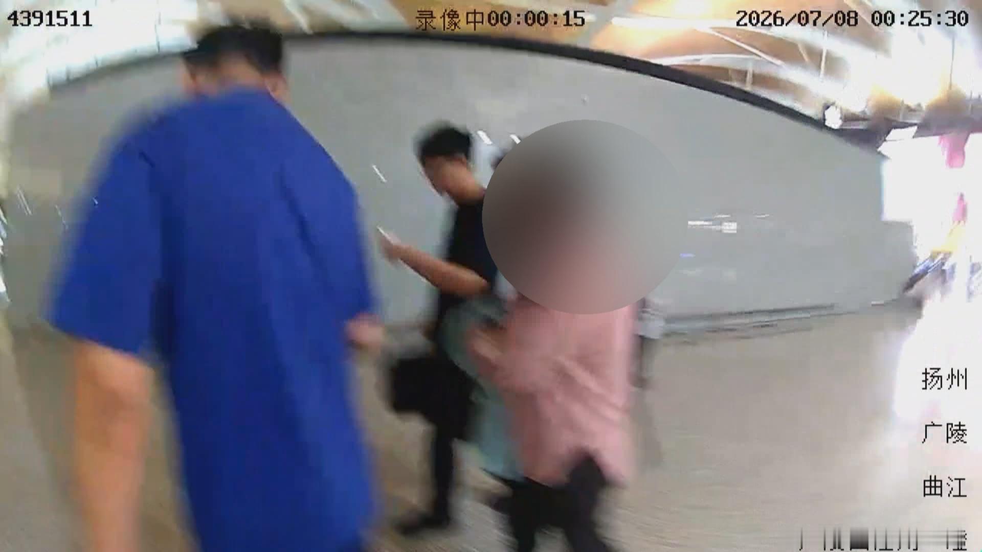  每天转个反诈小知识 【200万黄金晚一秒就飞走？追！】7月10日下午，江苏省扬