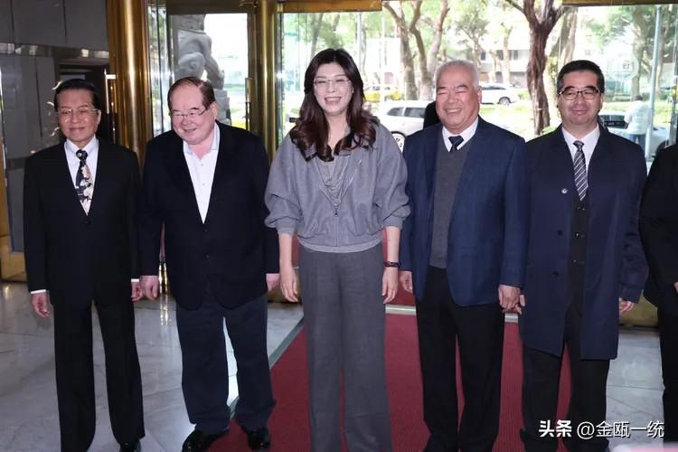 郑丽文访陆阵容曝光：三位副主席、连战次子同行

国民党主席郑丽文4月7日访问大陆