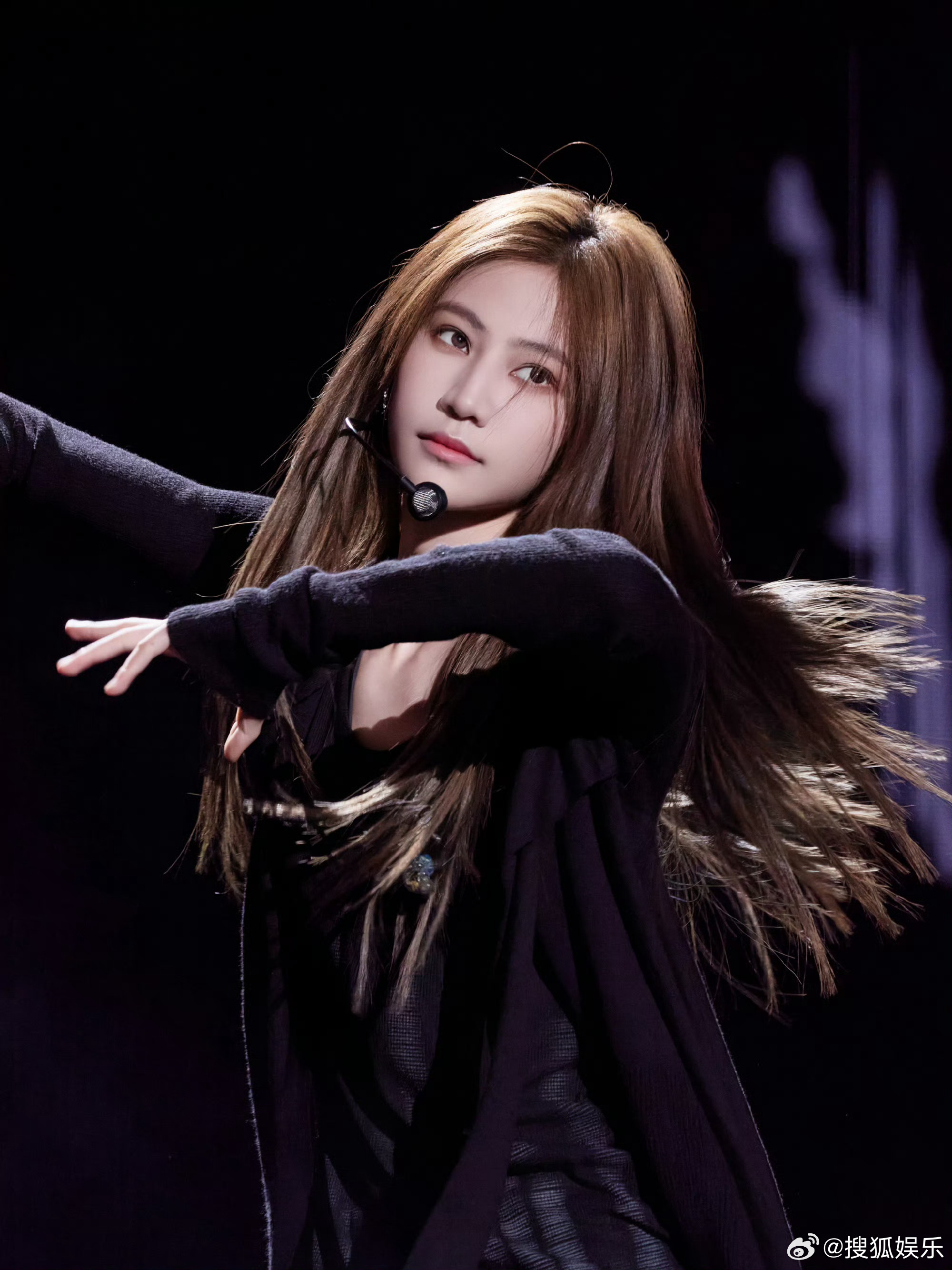 袁一琦超级巅峰之夜彩排出图 qq音乐超级巅峰之夜 彩排图🈶，期待造型图