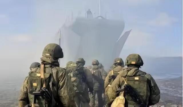 为什么中国开始对美国步步紧逼，因为我们看透了苏联解体的本质，而现在，我们正在让美