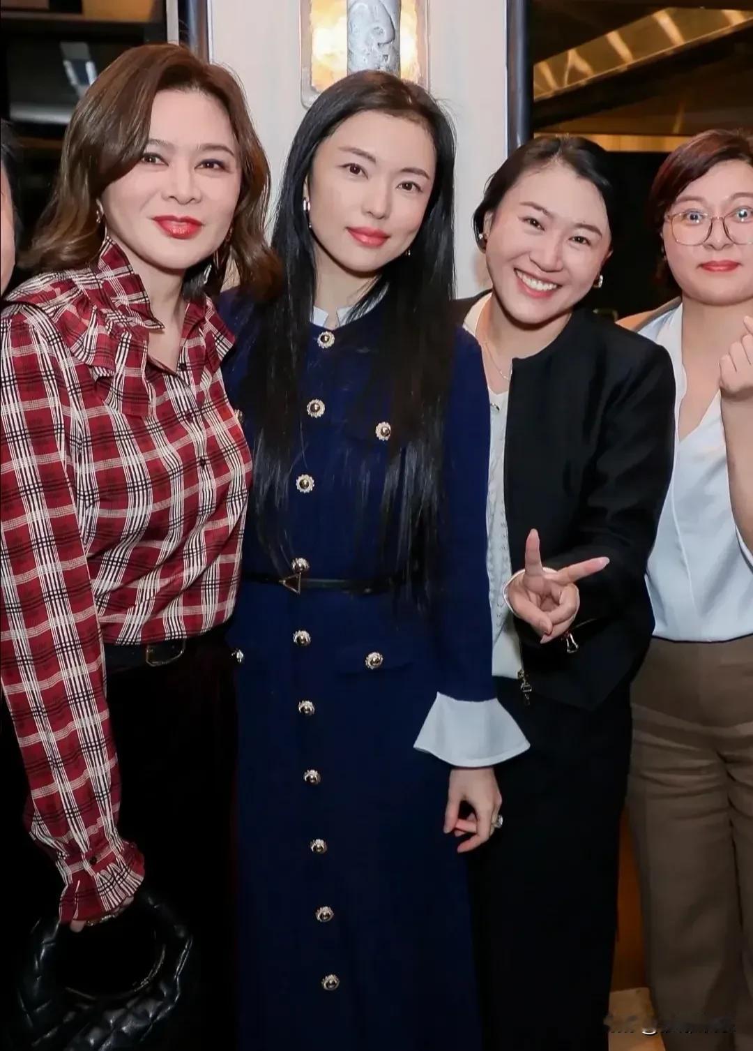 关之琳，状态太好了！

 六十几岁活成这样，真给咱普通人长信心！关之琳这状态太治