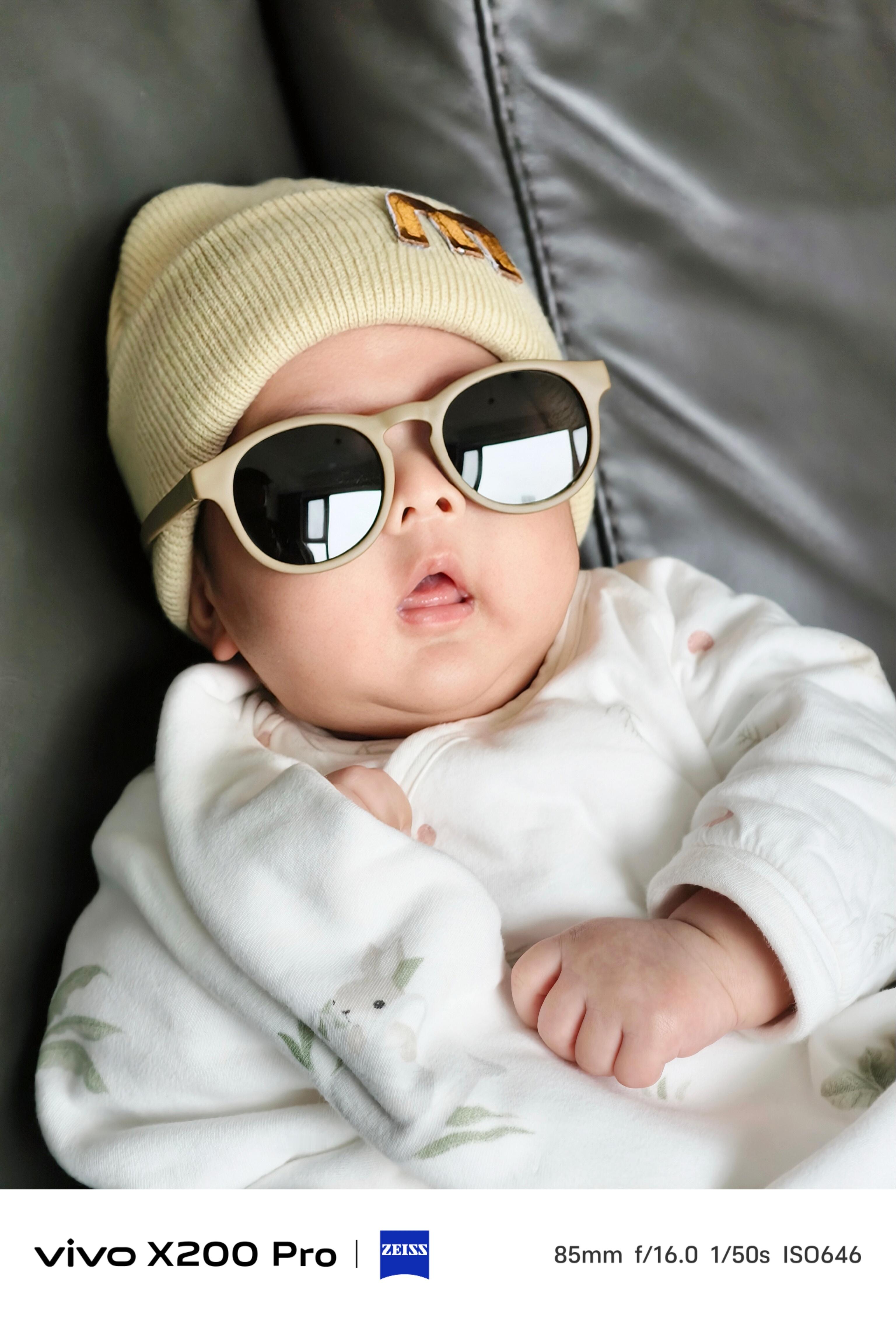 每周回家一趟都感觉麦总又长大一圈，随手拍一张帅照，人像模式嘎嘎好用[酷]Shot