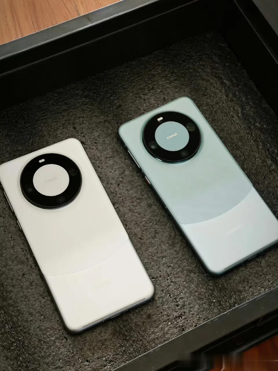 老公买了两台华为mate60Pro。昨天挺高兴。
今天就开始抱怨。故障率也太高了