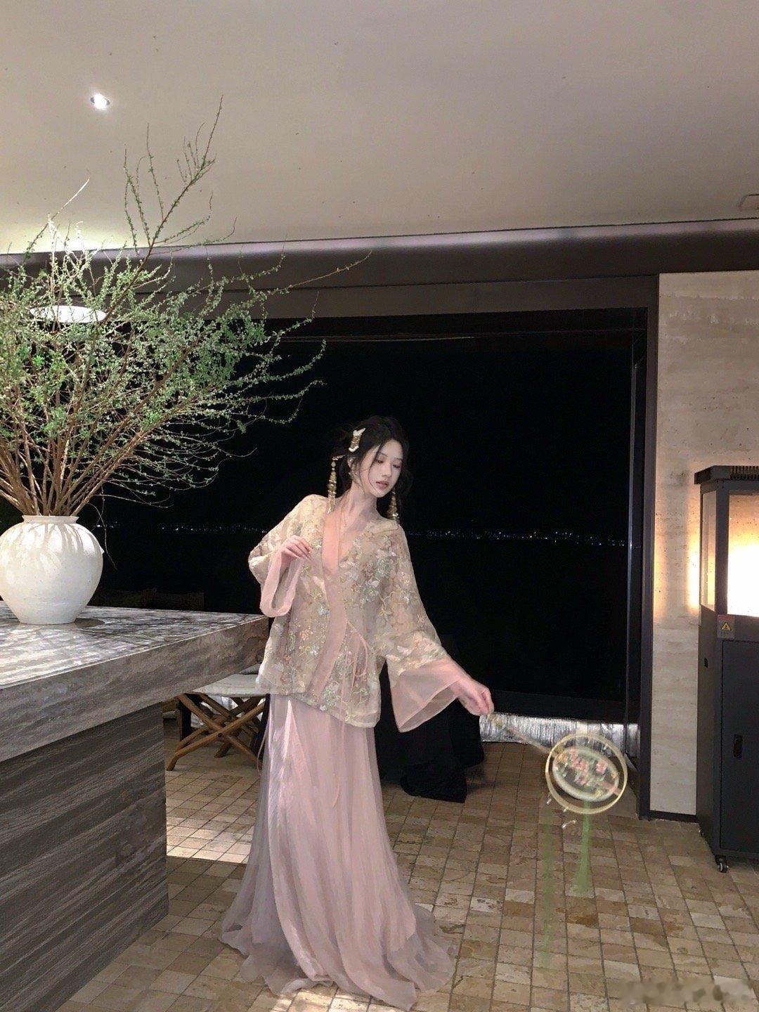 𝑴𝑶𝑺𝑺 𝟒.𝟐𝟖/𝟐𝟎:𝟎𝟎𝒑𝒎【烟雨江南】🧚♀️