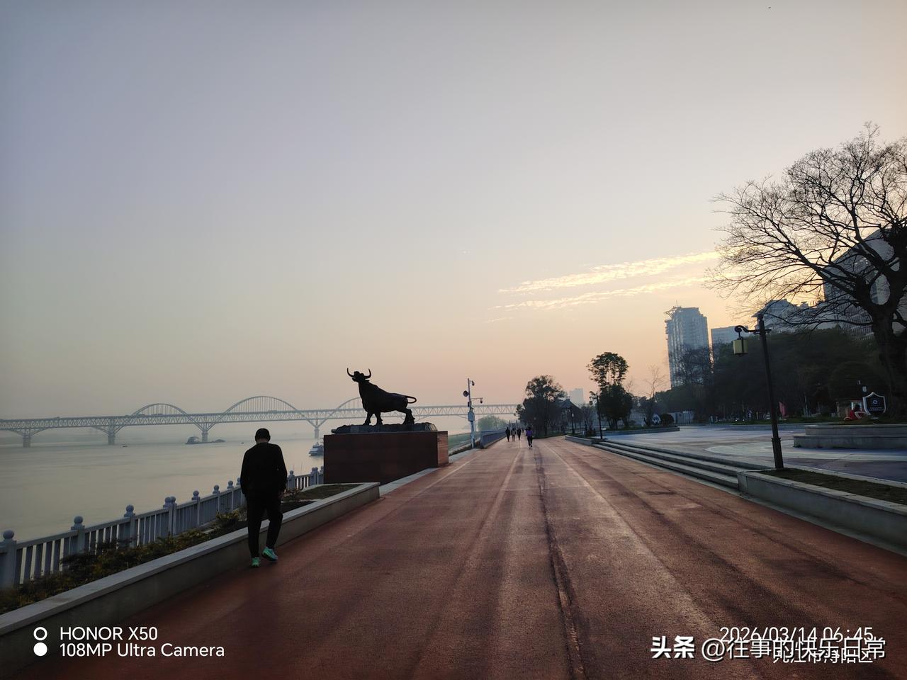 你觉得养儿子最需要注重什么应该注重孩子世界观的培养