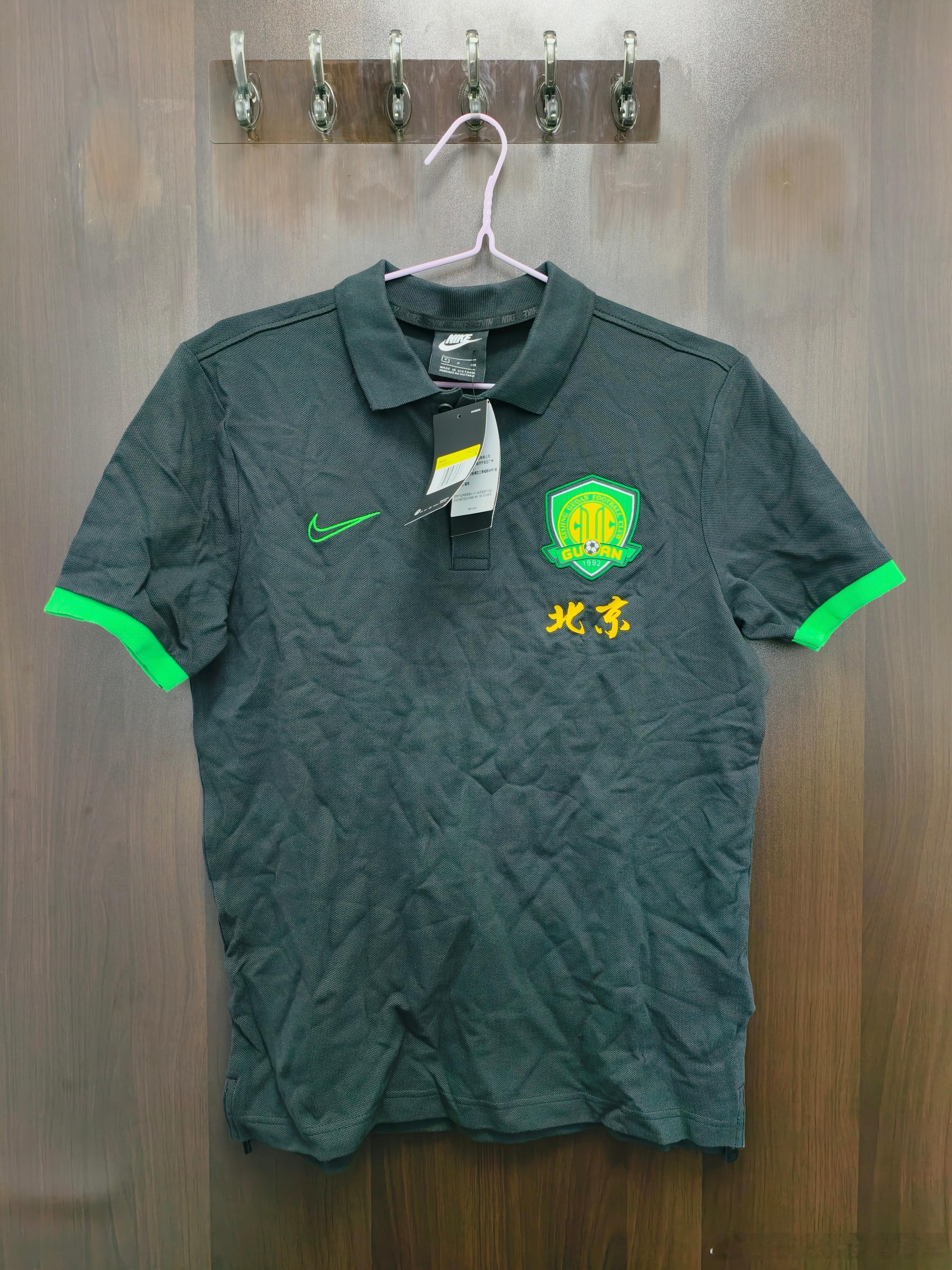 北京国安[超话] 今日有好货！图1 全新黑色 polo  s 码【已出】图2 9