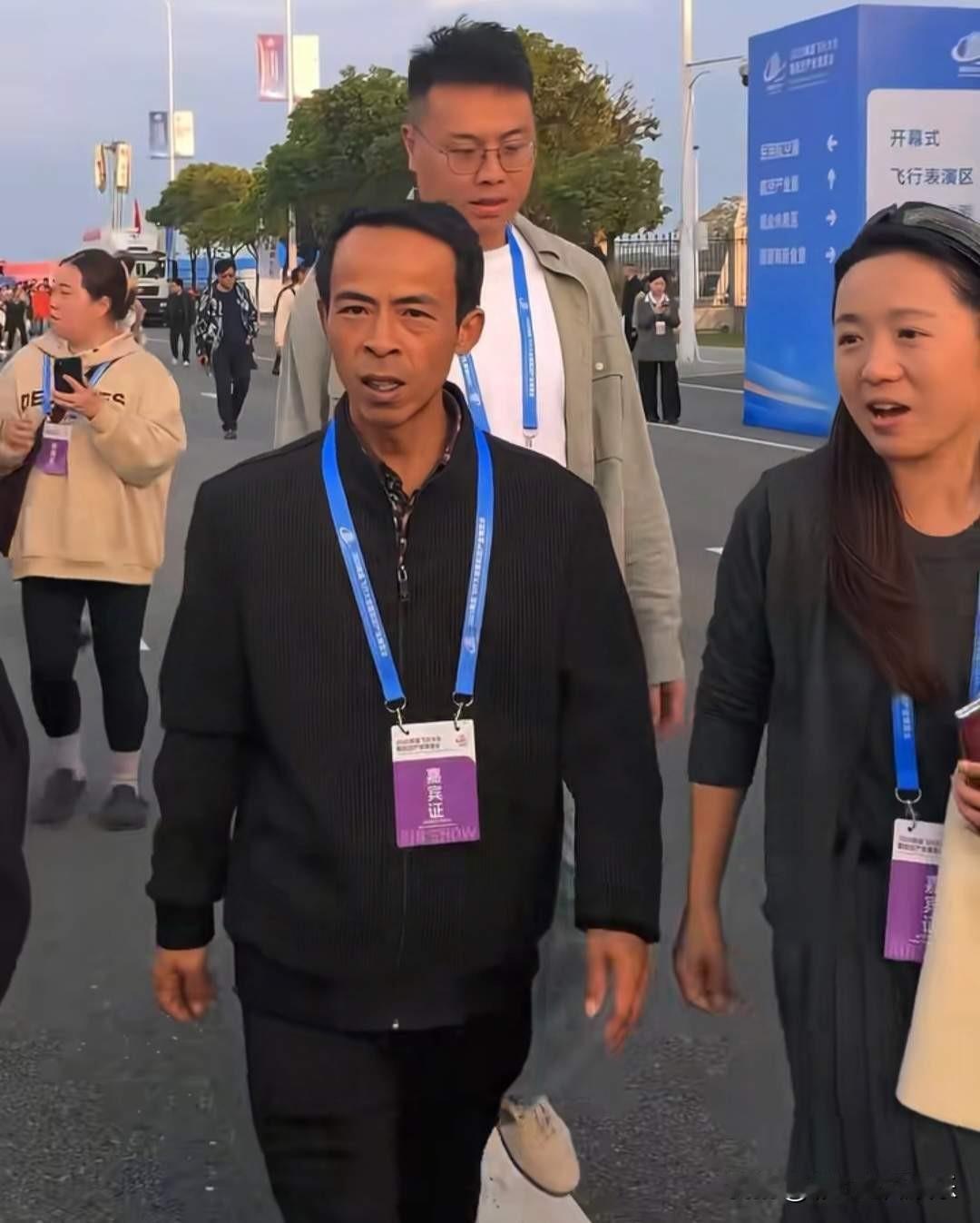 人赚不到认知以外的钱，鸡排哥人设崩塌，成为全网凉得最快的网红。

鸡排哥爆火以后