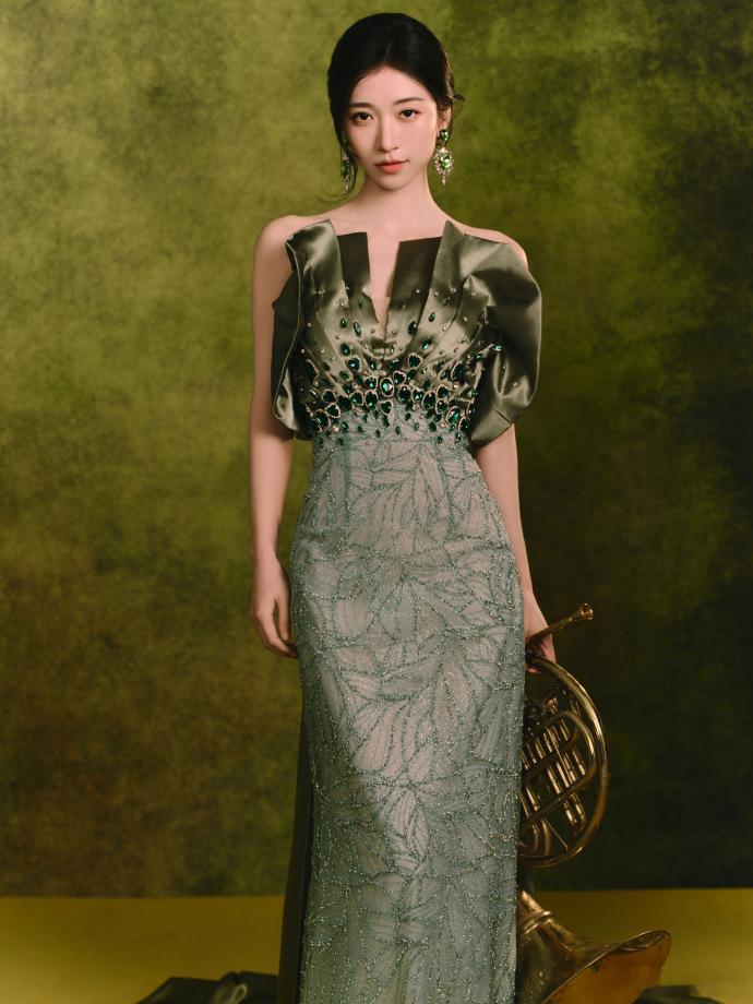 王格格余茵一个敢读一个敢演 王格格直言台词贴合余茵，这份精准的角色理解，藏着俩人