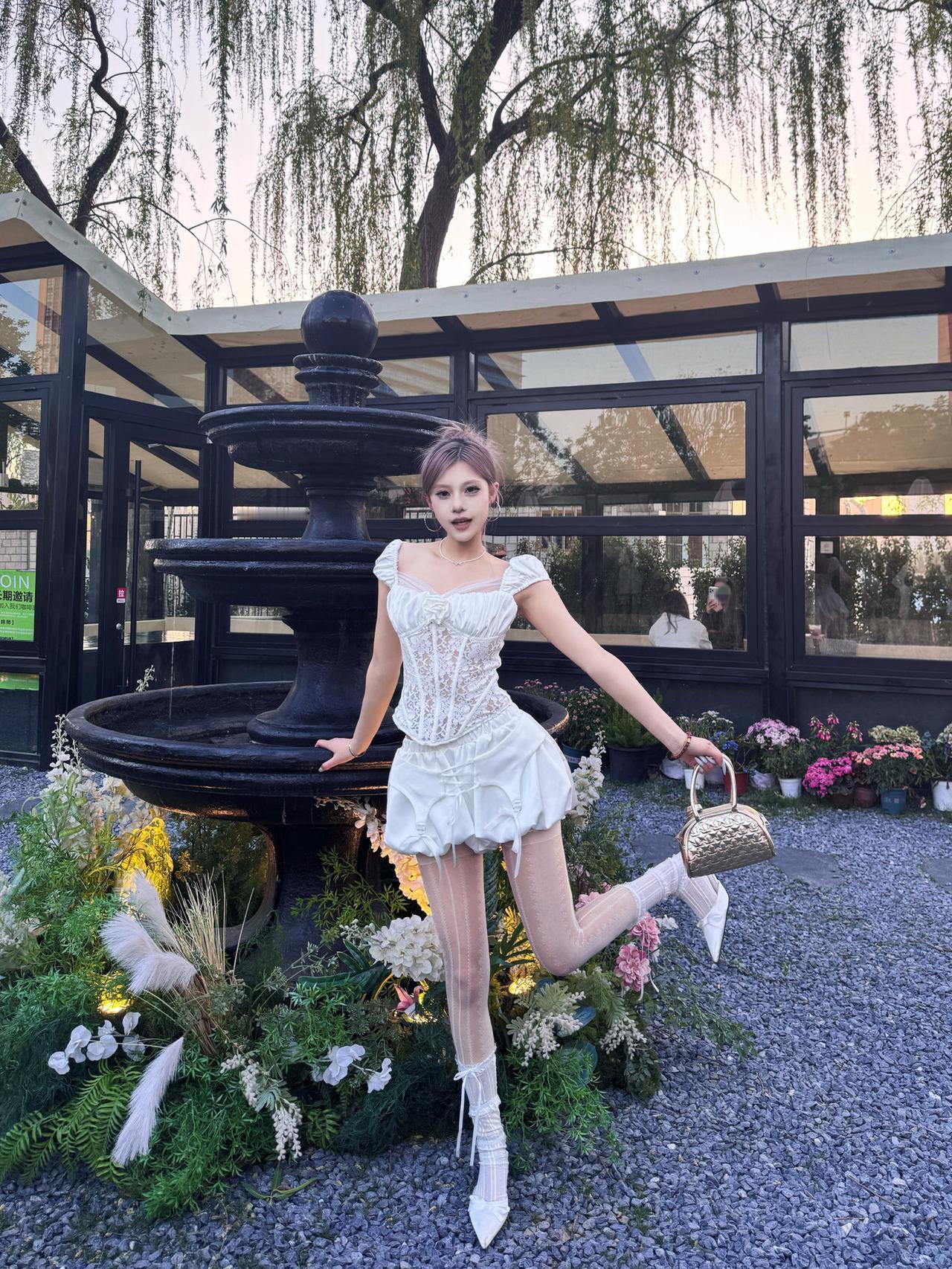 看看气质女神的穿着搭配吧