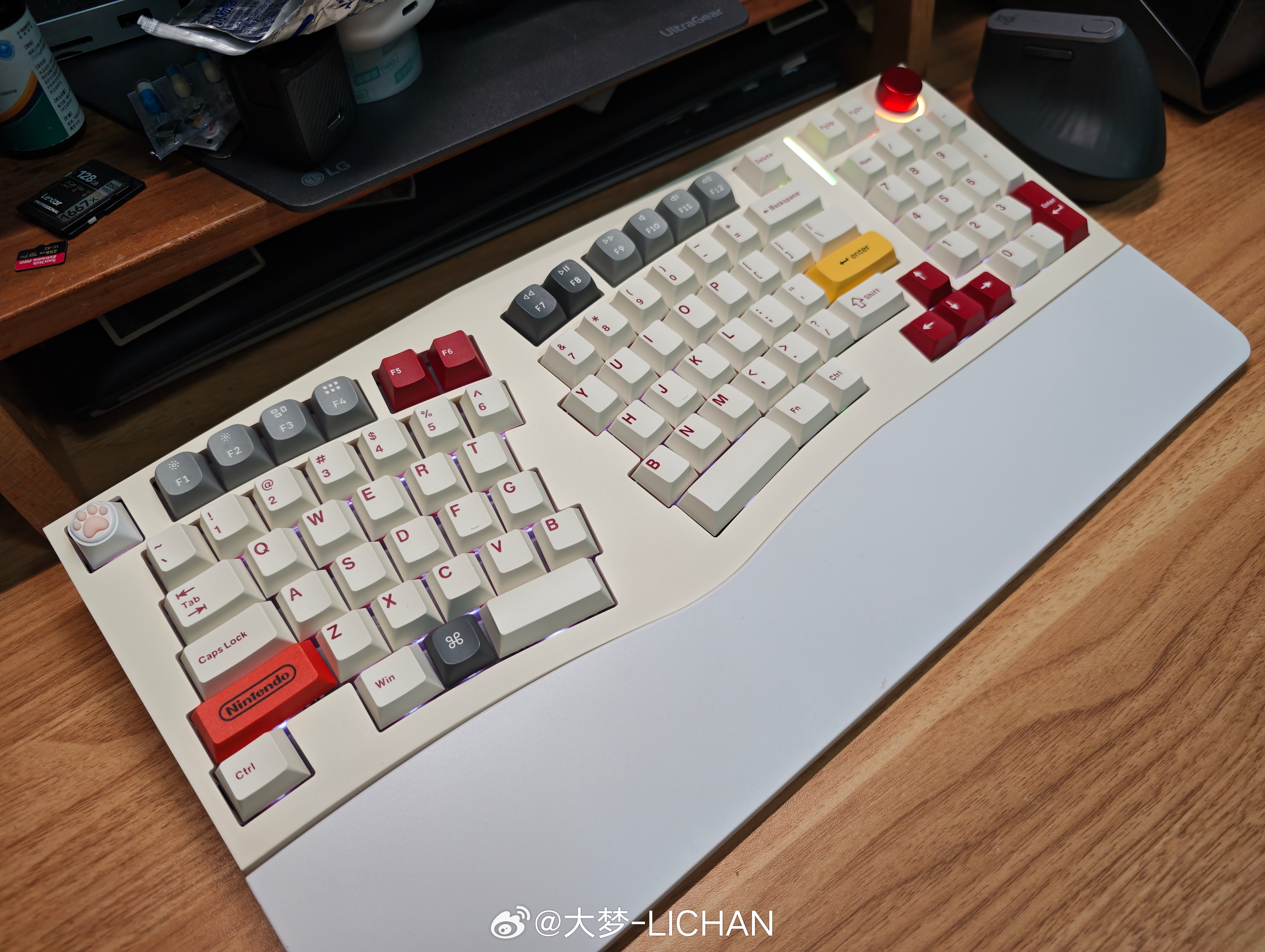 最终还是选择了feker这款alice98的键盘，价格大概500左右我觉得还可以