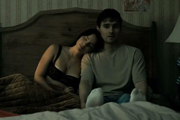 北美低成本独立恐怖片《痴迷》继续票房逆袭。在院线上映的第五个周五，该片单日收到6