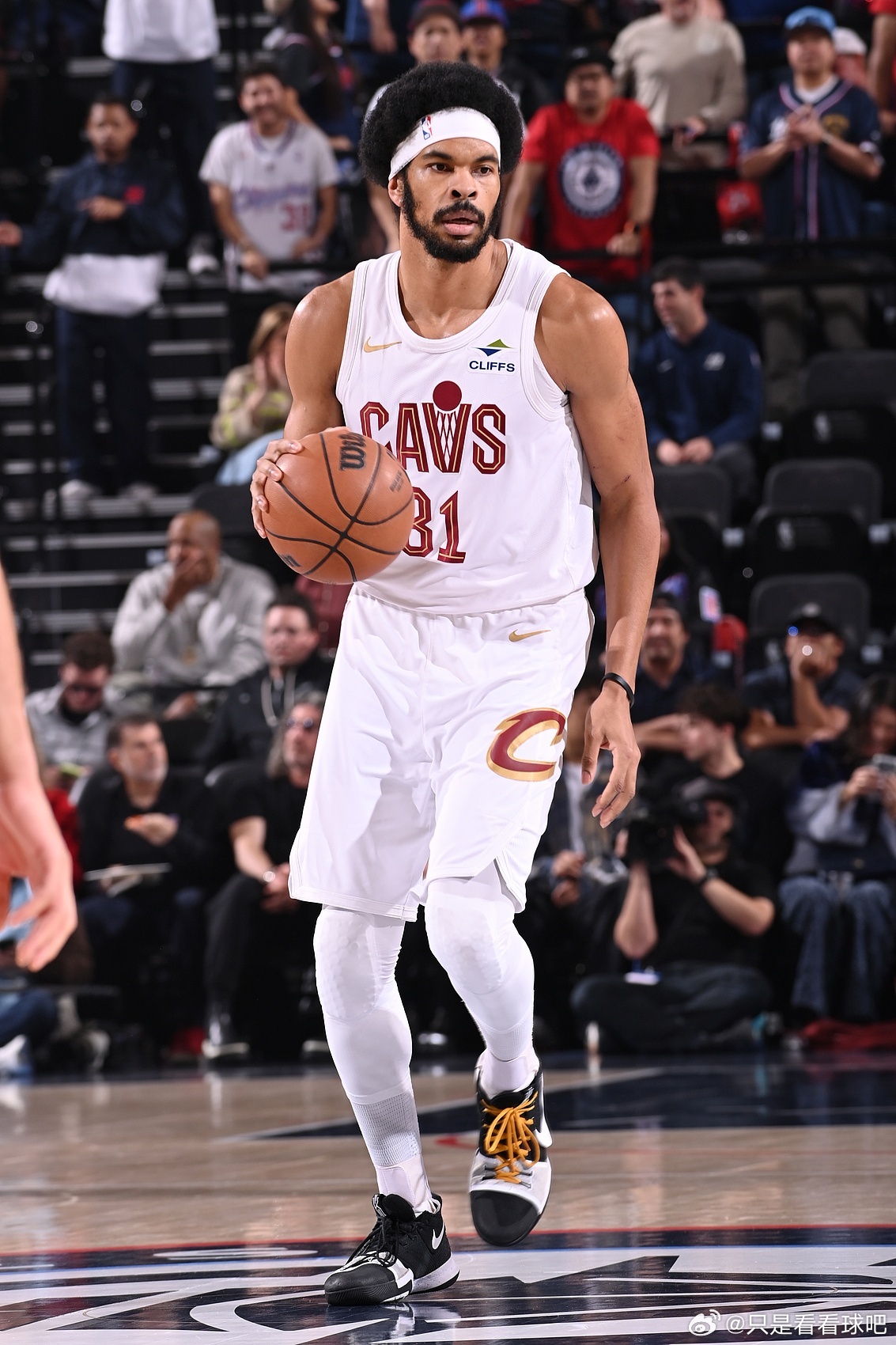 骑士残阵惜败——替补深度的极致展现（长文慎入）今天骑士继续客场作战，面对东部第一