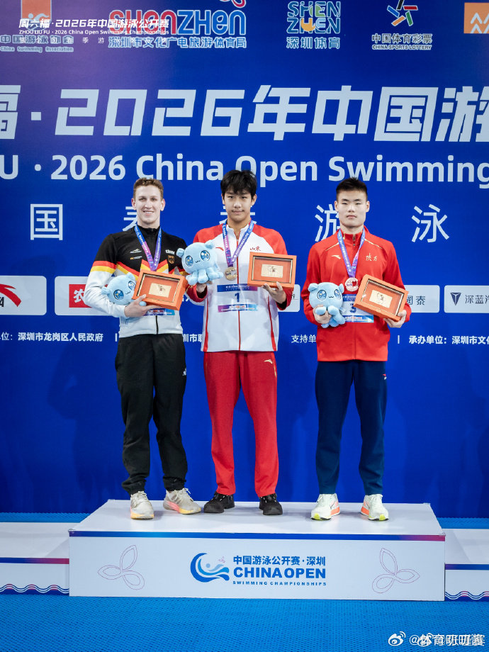 张展硕我们杭州见2026年中国游泳公开赛狂揽四金，张展硕发博：我们杭州见！ 