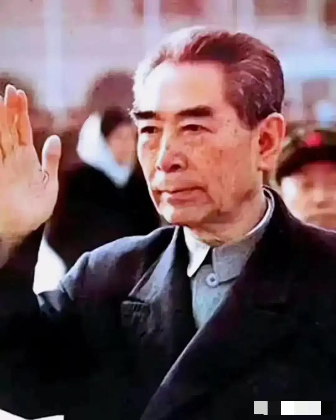 遇见周总理了，请你别划走！一身正气，把青春年华，都献给我们的祖国，他老人家，为了