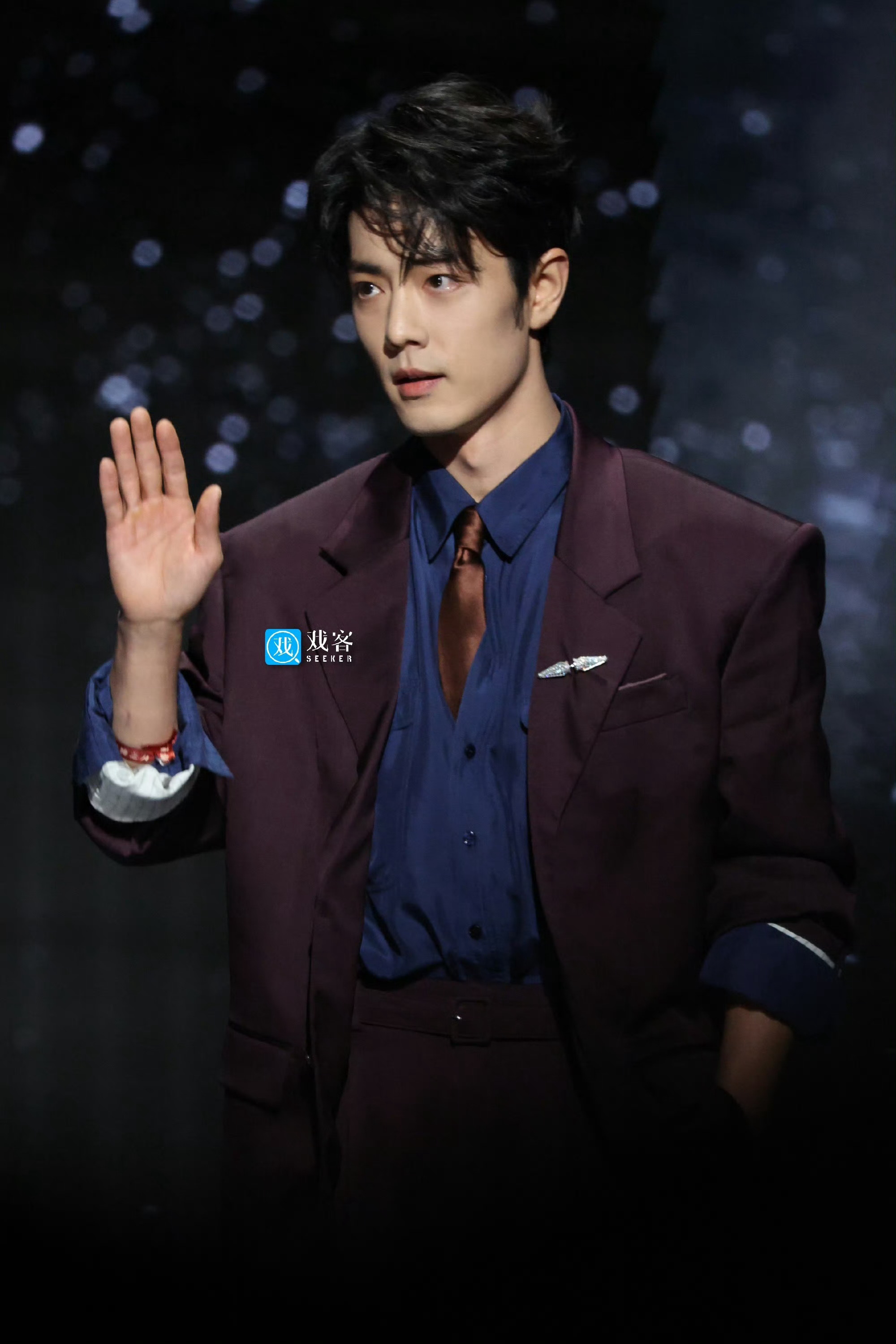 卧槽卧槽卧槽卧槽卧槽，这居然是生图，肖战你成仙了吧啊啊啊啊啊啊啊微博之夜红毯微博