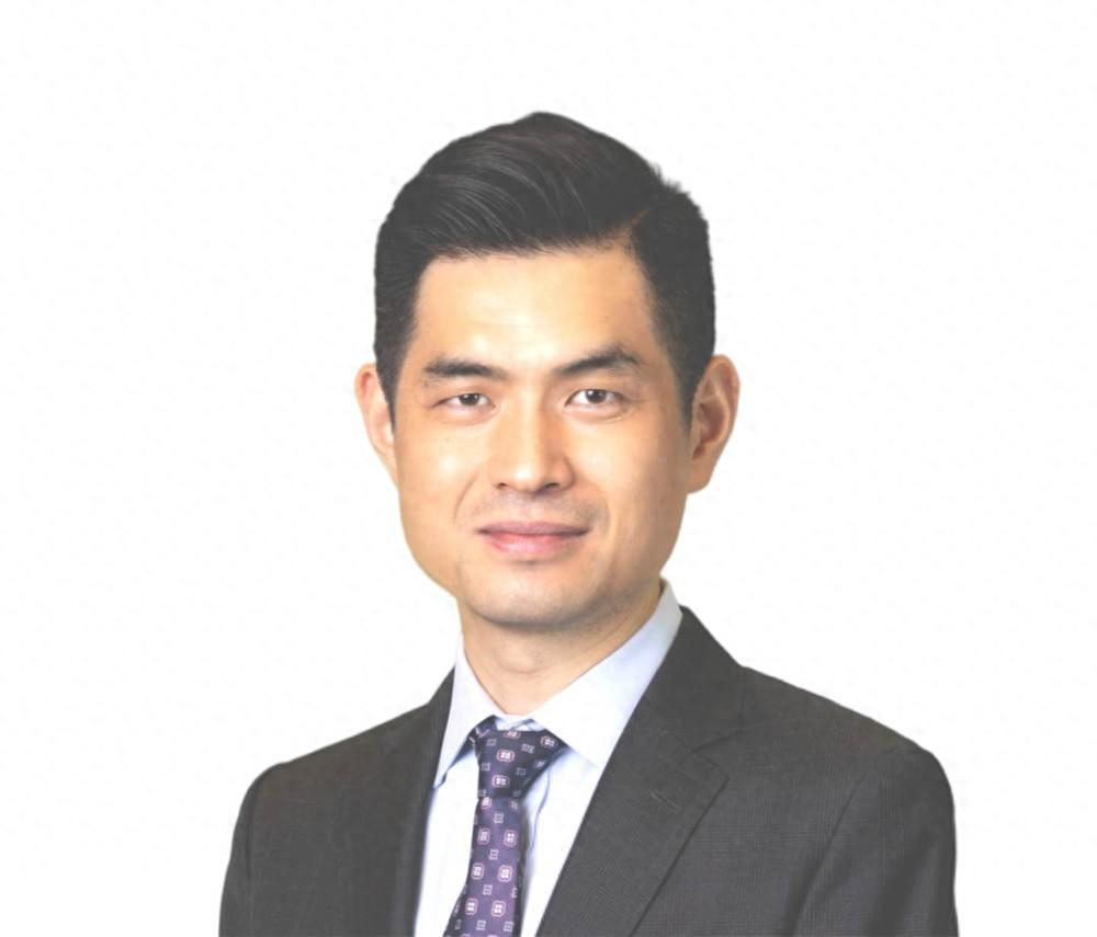 如何让大家敢花钱？经济学家邢自强说：关键在社保！他大胆建议将农民和农民工的社保补