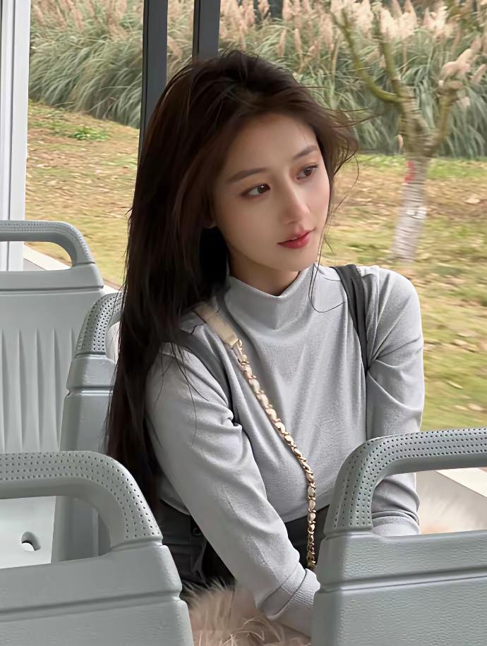 秀靥艳比花娇，玉颜艳比春“红”分享你所见的绝世佳人！ 什么样的女生称得上是美女?