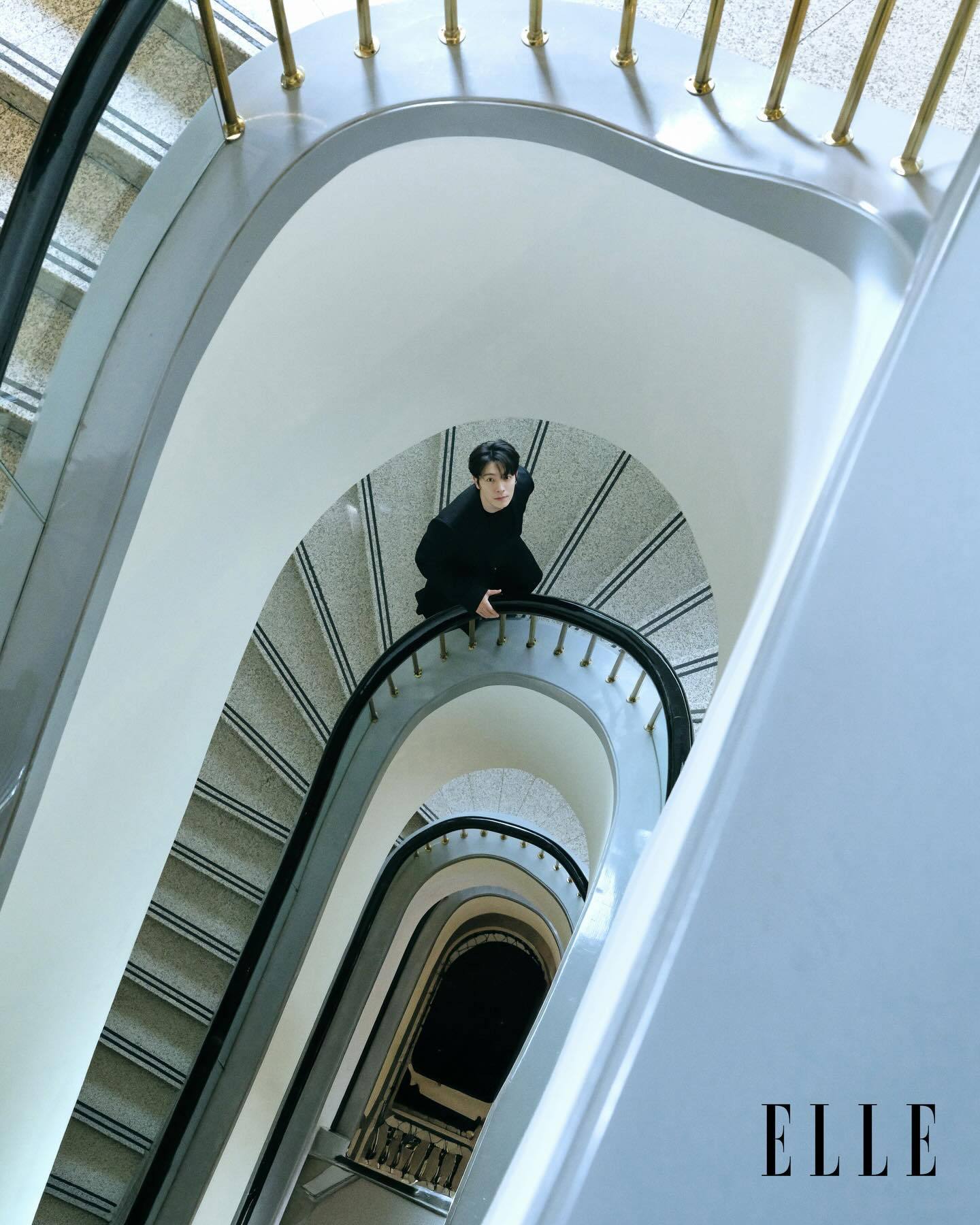 260902 李东海IG更新：ELLE 