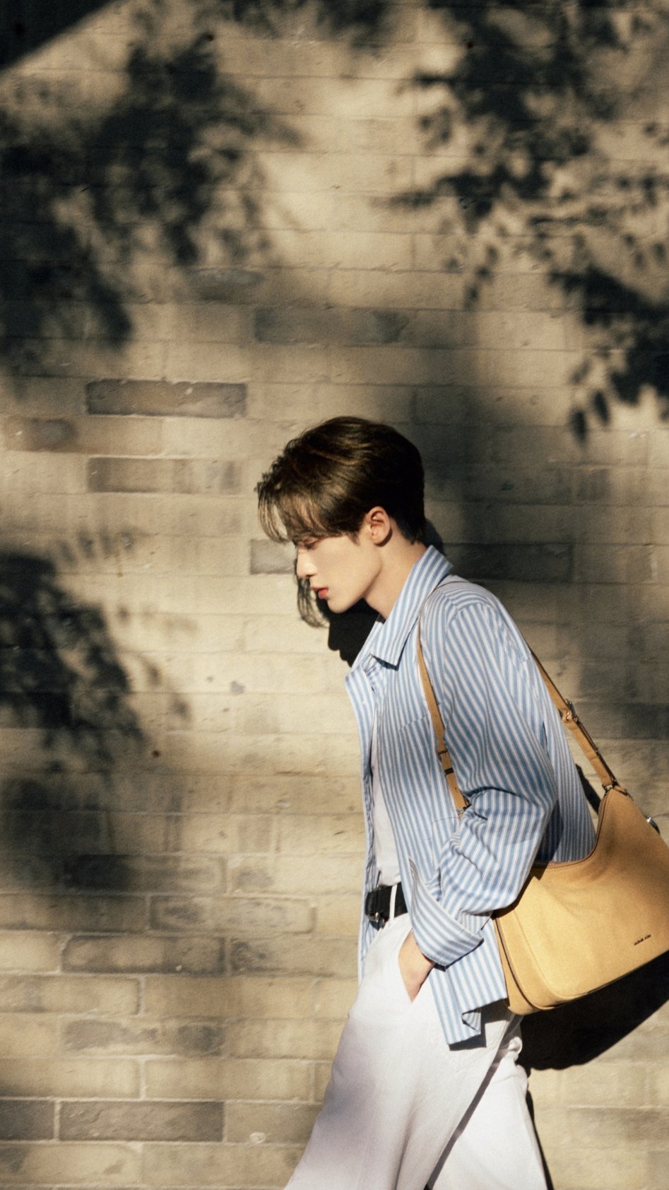 檀健次 檀健次的手机📱背景图来啦！檀健次 丨孟子义和檀健次换C位失败  专栏 