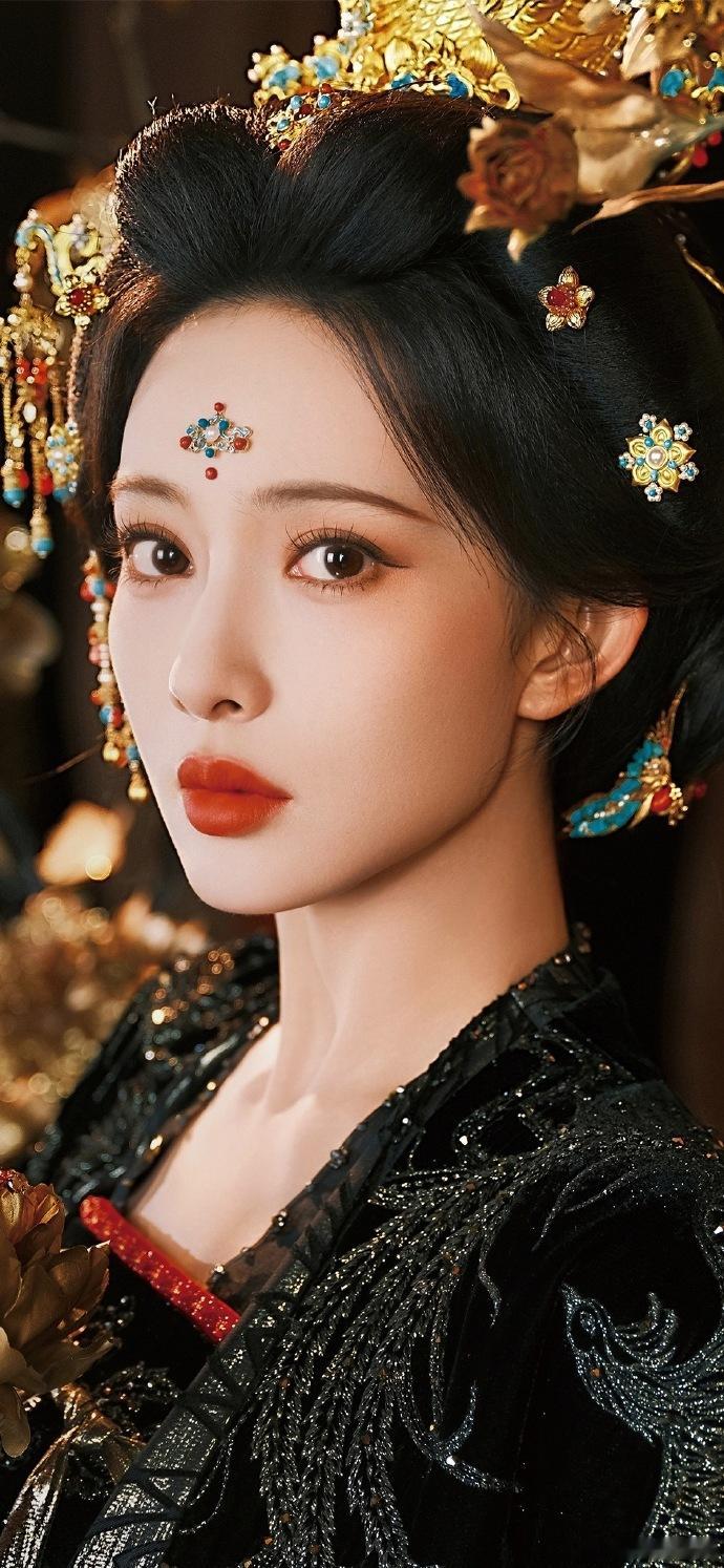 早吖，点赞签到了，这一届世界杯，时间点太差了，真要看，也是只能看半场，哈哈，他吖