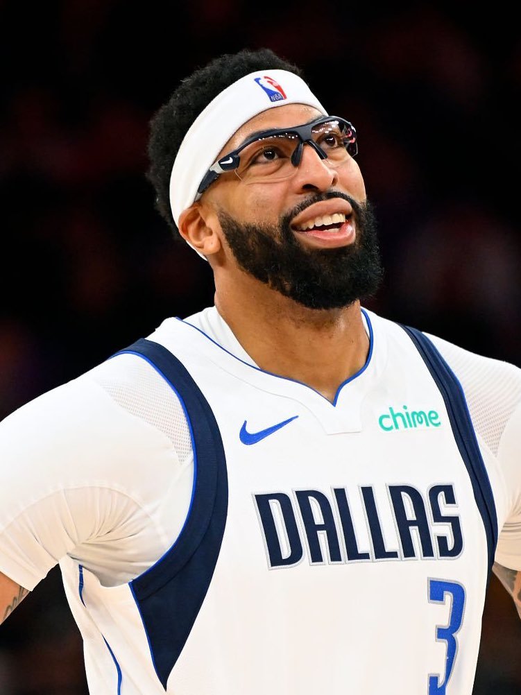 Shams：老鹰与猛龙是目前对交易得到安东尼·戴维斯最感兴趣的两支主要球队。NB